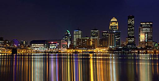 《赛博朋克2077》官推庆祝《寂静岭2：重制版》发售